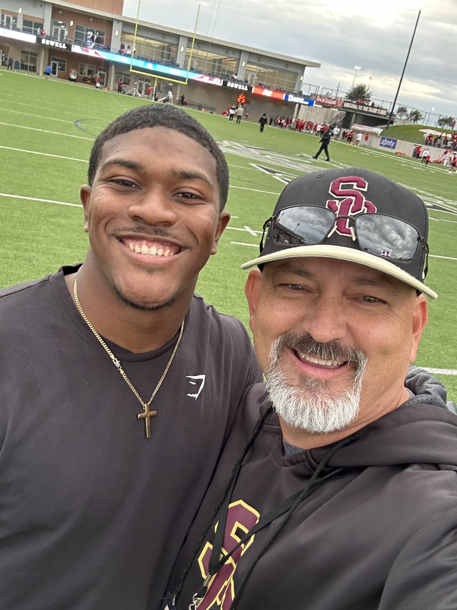 Glad I got to see Will the Thrill at our football game WIN on Friday! William Hill c/o 2025 - one of the best ever to wear an SC baseball jersey. Thanks for stopping by Will! #BLEED <a href="/W1llhill06/">William Hill</a>