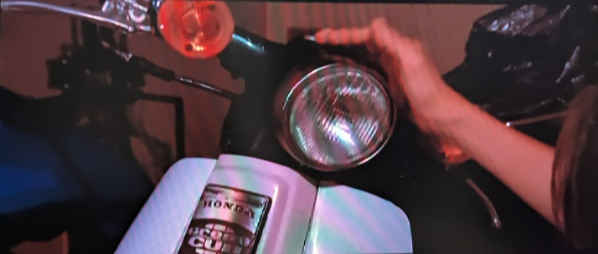 こんにちは〜〜〜