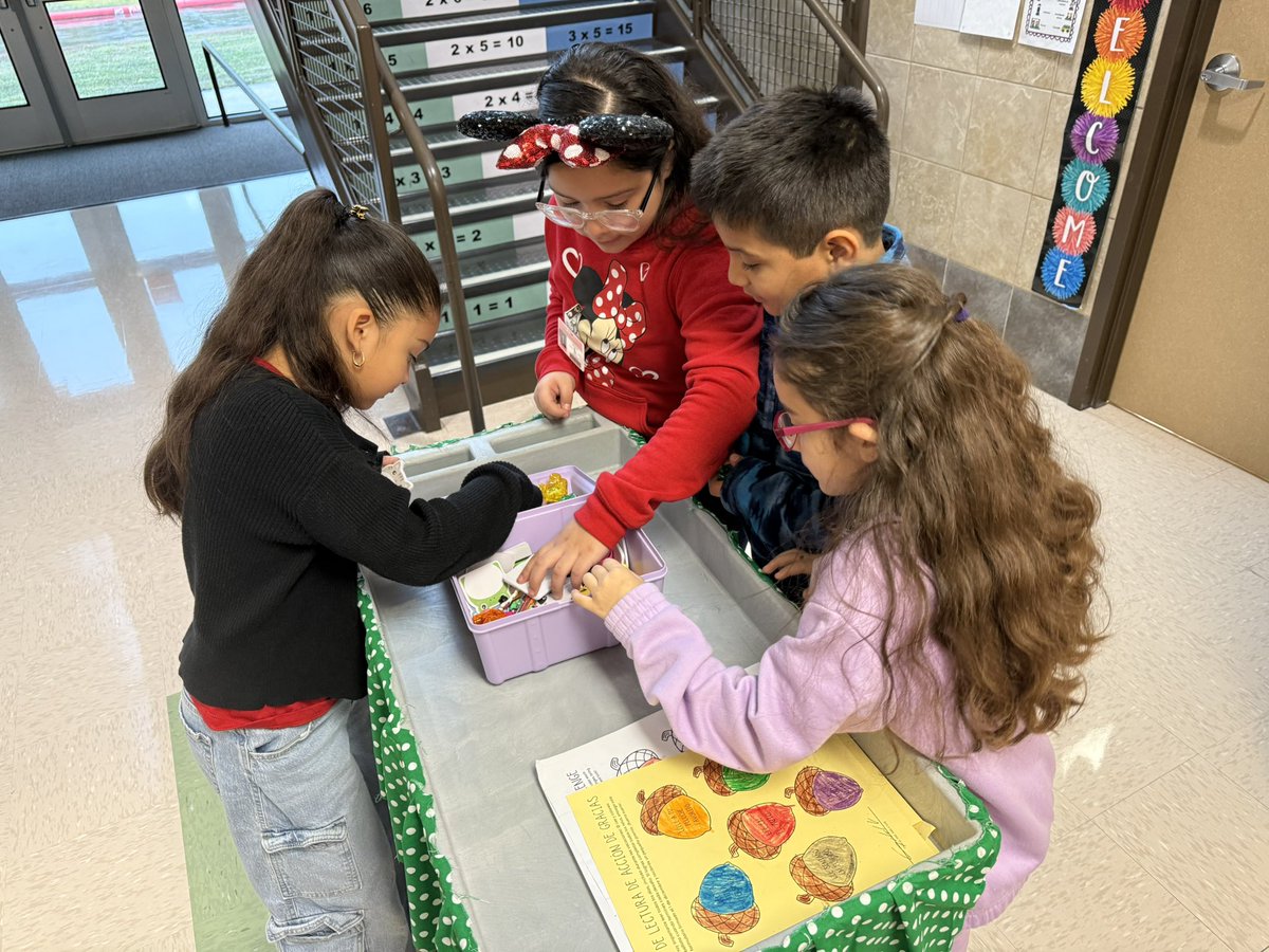MrsFriendTweets's tweet image. Hard work pays off! Students who completed their Thanksgiving Break Reading and Math Challenge earned a prize from the treasure box today. Love seeing their excitement for learning! 🎁✨ #GardensElementary #pisdmathchat