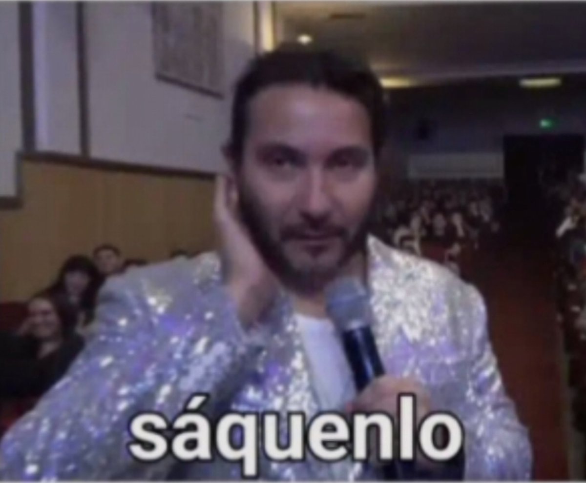 SebaLillo_M's tweet image. El funado del Claudio tratando de ser chistoso y no le sale 🤡 #FiebreDeBaileCHV