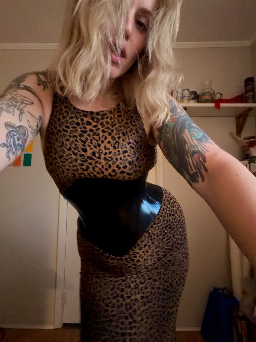 A tiny man makes a great snack - and you're looking good enough to eat 😈