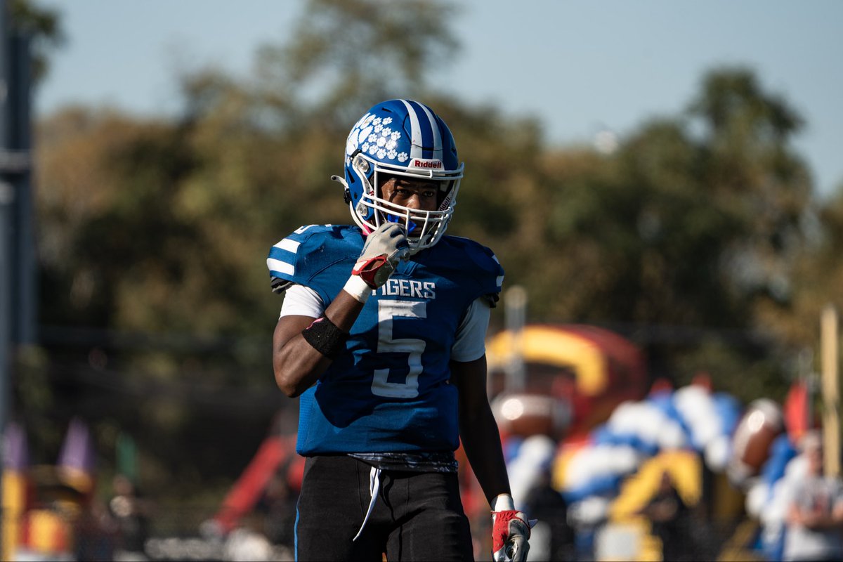 Jonathan Davis jr tweet media