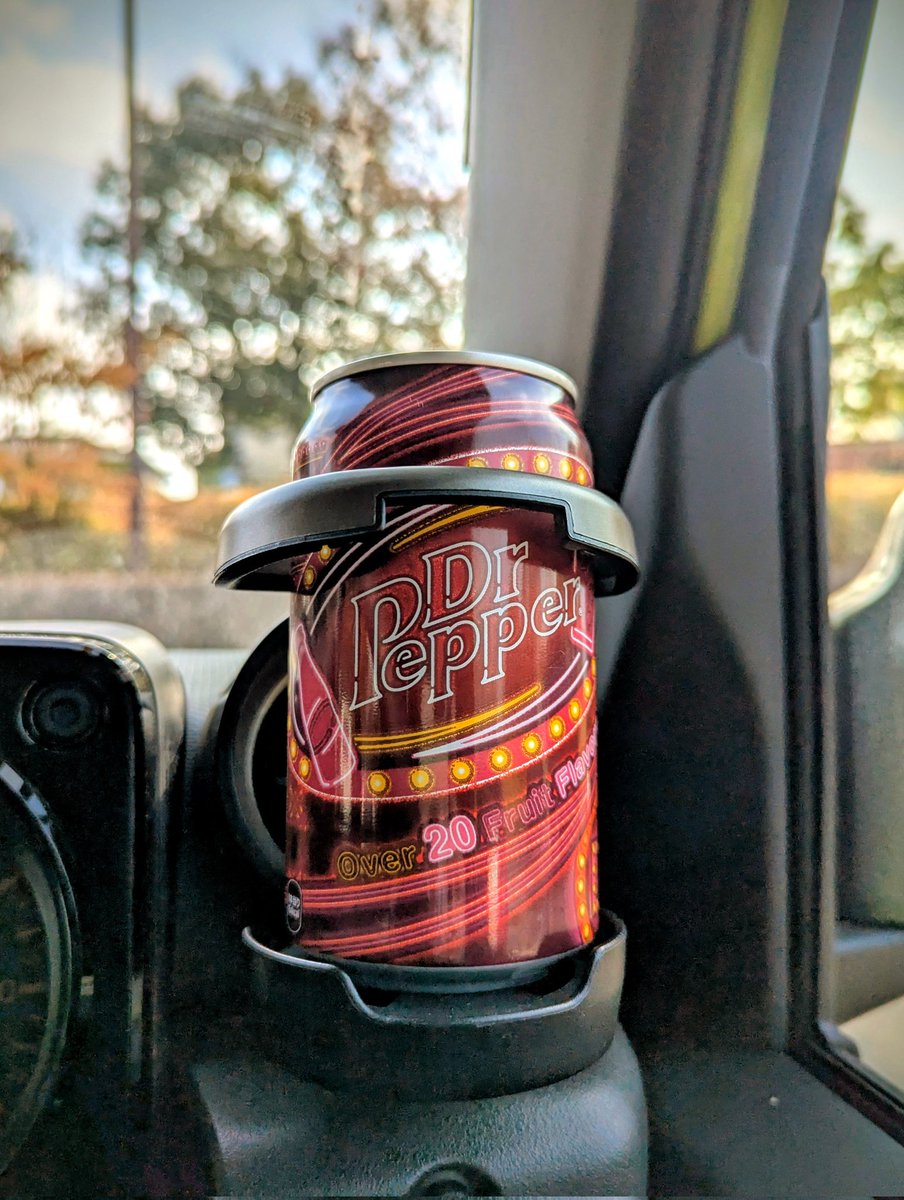 umi_neko_yamato's tweet image. #DrPepper
ペッパー先生よーし👉️