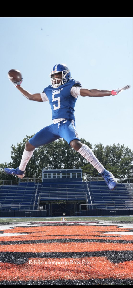 Jonathan Davis jr tweet media