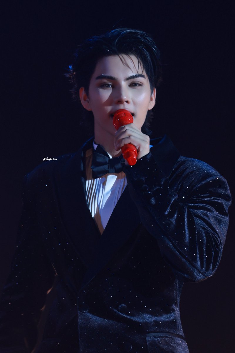 ashdmiao's tweet image. And I’ll give in to you always 

@fort_fts #fortfts #ComeFortZon 
 #ThisIsFortasticFieldFest