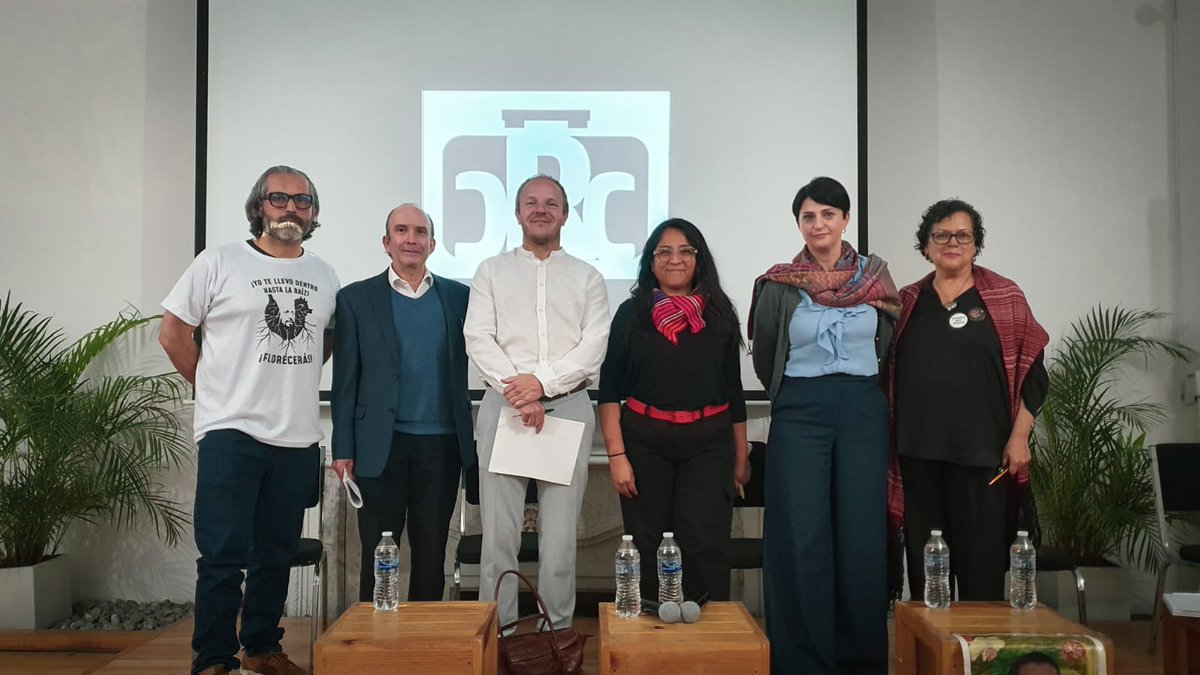 📢 Hoy se presentó el informe sobre desaparición forzada en el contexto de la defensa de la tierra, los recursos naturales y el medio ambiente, con la participación de Gabriella Citroni, presidenta del <a href="/WGEID/">UN Working Group on Enforced Disappearances</a>, sociedad civil, personas defensoras y víctimas.

Abrimos hilo 🧵

👇