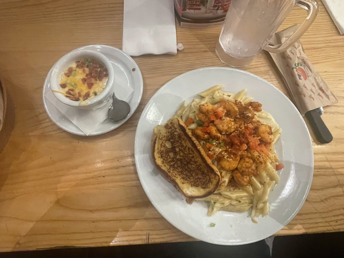 sydkuna's tweet photo. #beasted #feasted https://t.co/1UYd1O8SQZ