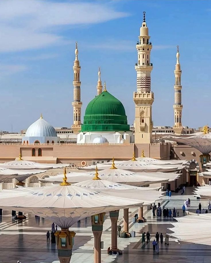 درود ان پر سلام ان پر یہی کہنا خدا کا ہے
خدا کے بعد جو ہے مرتبہ صلی علی کا ہے😍

💞ﷺ💞ﷺ💞ﷺ💞ﷺ💞