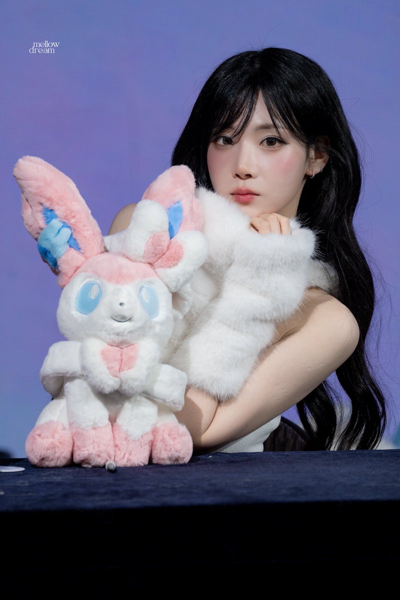 mellowdream1013's tweet image. 251130 김나경
애플뮤직 팬사인회

#tripleS #김나경 #NAKYOUNG
#트리플에스 #トリプルS
#나경 #ナギョン #金拏炅