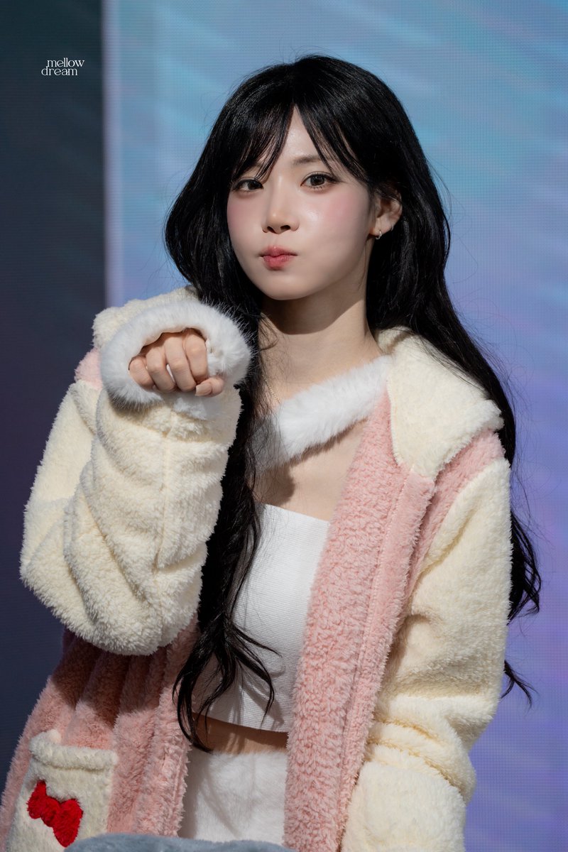 mellowdream1013's tweet image. 251130 김나경
애플뮤직 팬사인회

#tripleS #김나경 #NAKYOUNG
#트리플에스 #トリプルS
#나경 #ナギョン #金拏炅