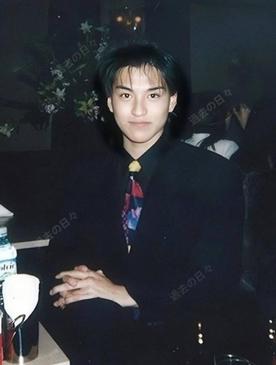 epichan77's tweet image. 昔のトップホストイケメン過ぎんか。
夜王のモデルになった人らしい。