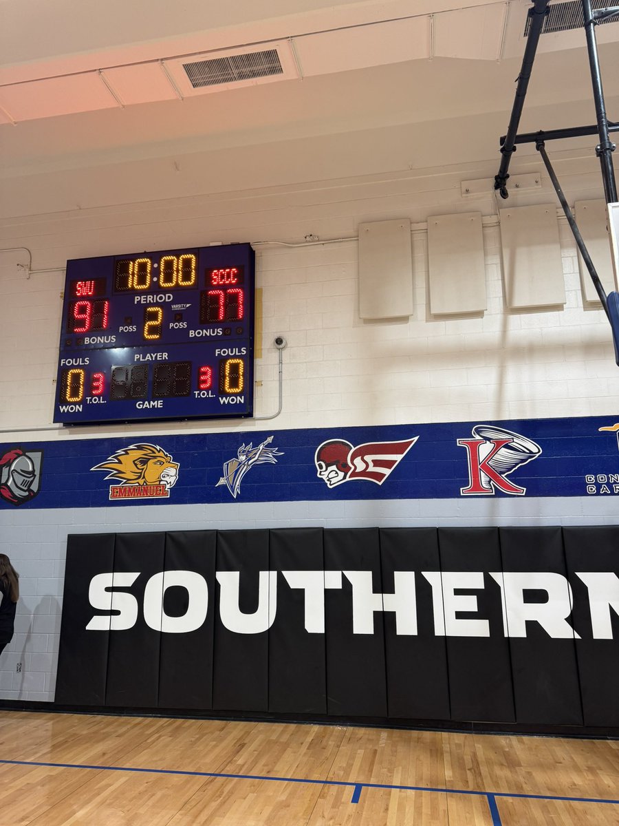 BaeeballBball1's tweet image. Not quite the outcome we wanted but but this group is getting it and also good catching up with Malachi Cooper from Ridgeview Hoops Trust your preparation