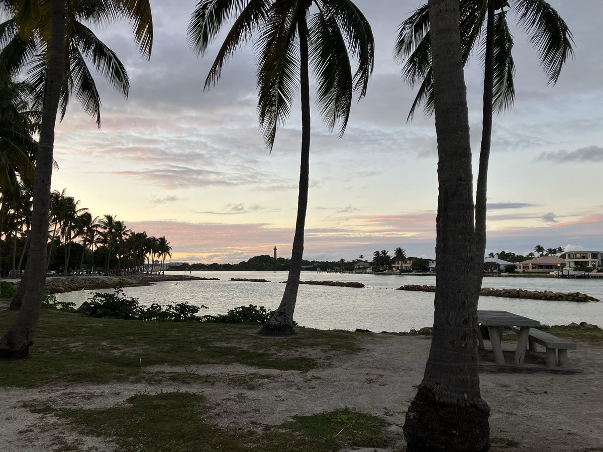 Eric Lundman tweet media