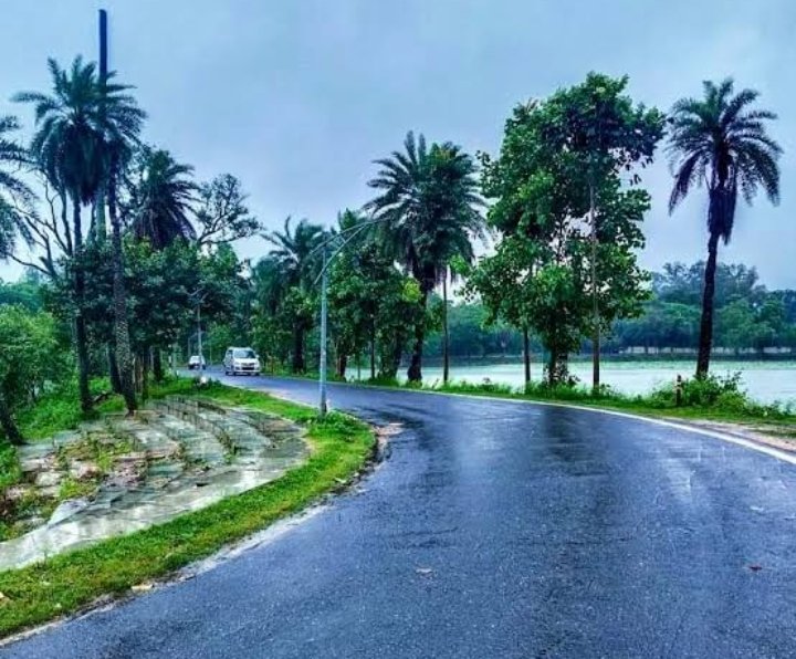 काम करो ऐसा कि एक पहचान बन जाए, 🌟

हर कदम ऐसा चलो कि निशान बन जाए। 👣

यहां जिंदगी तो हर कोई काट लेता है, 🌍

जिंदगी जियो इस कदर कि मिसाल बन जाए। 🏆