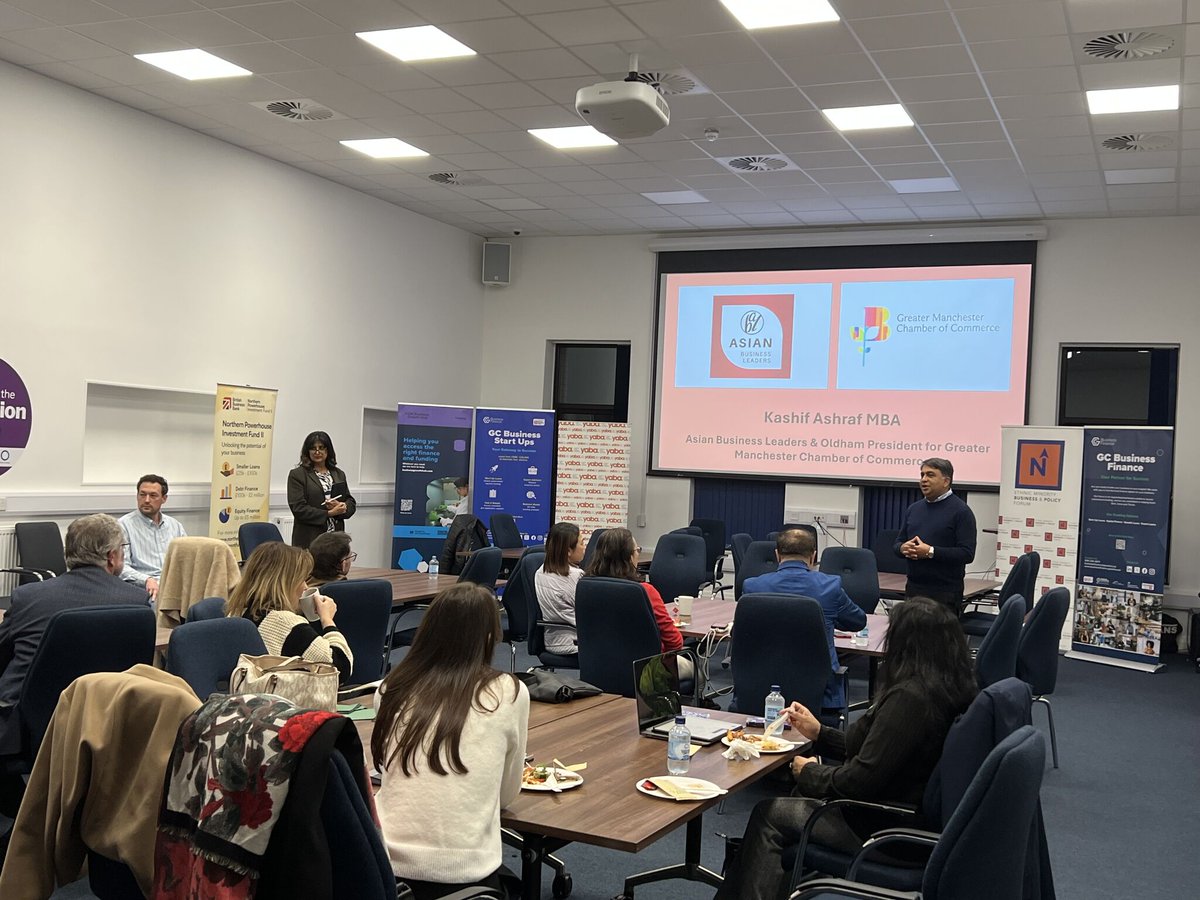 Sharonjandu12's tweet image. As I look back at our &apos;Unlock Your Growth&apos; event @OldhamCollege in partnership with #TheGrowthCompany, I’m reminded why spaces like these are so important. We brought together entrepreneurs, founders &amp;amp; finance experts. @NPH_Policy @yabasocial 

#CommunityImpact #KnowledgeIsPower
