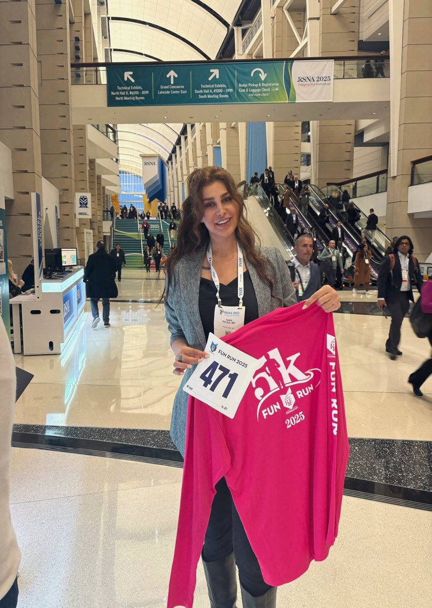 sara_salehi_MD's tweet image. So excited for my first @RSNA Fun Run tomorrow!
Picked up my pink T-shirt and bib today, it finally feels real!🩷
Wish me luck as we run to support future radiologists and radiology training!
#RSNA25 #5KFunRun #WeAreALLRadiology