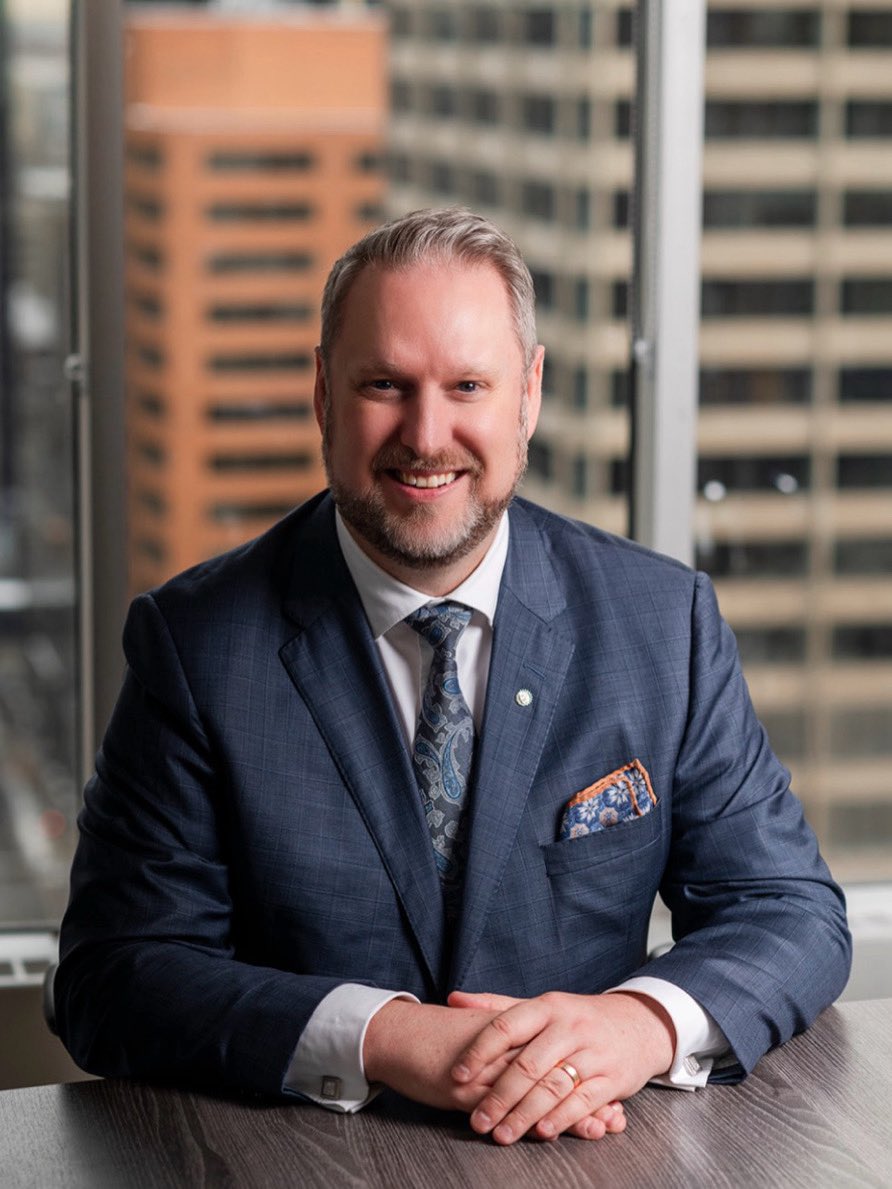 jamesbilcoxSLF's tweet photo. Searchlight had a great time at our recent photo shoot in our new downtown Calgary location (Suite 2215, 500 4 Ave SW) 

Give us a call at 403-775-2230. 

The team would be pleased to serve you. https://t.co/oiknyObP1i