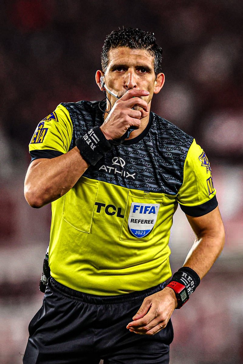 ‼️ ES UN PAPELÓN EL ARBITRAJE DE ANDRÉS MERLOS EN EL CILINDRO.

ESTABA CLARÍSIMO. VINO A PERJUDICAR A RACING Y LO HIZO.