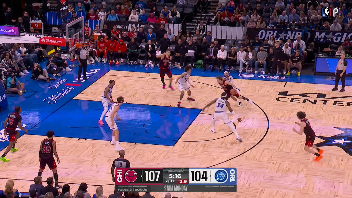 JULIAN ON THE FOLLOW.

@ju1ianphillips | #SeeRed 