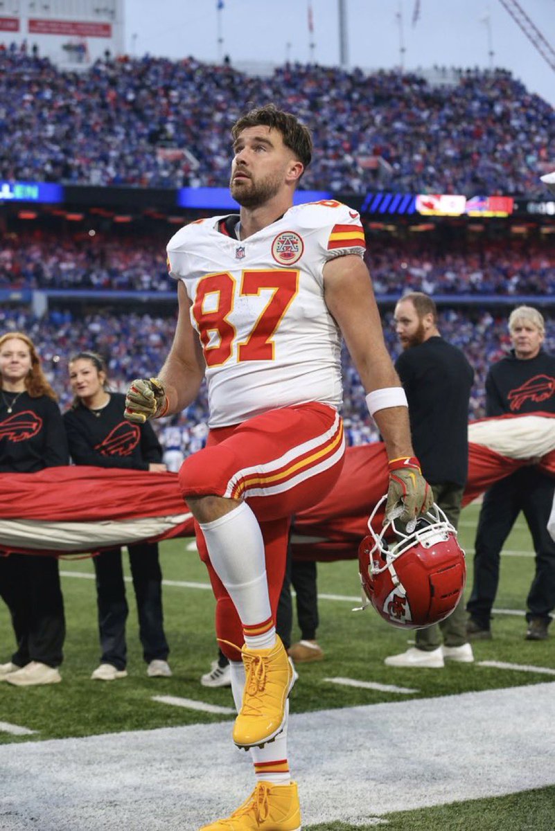 tayvishazetoo's tweet image. Travis Kelce #ProBowlVote