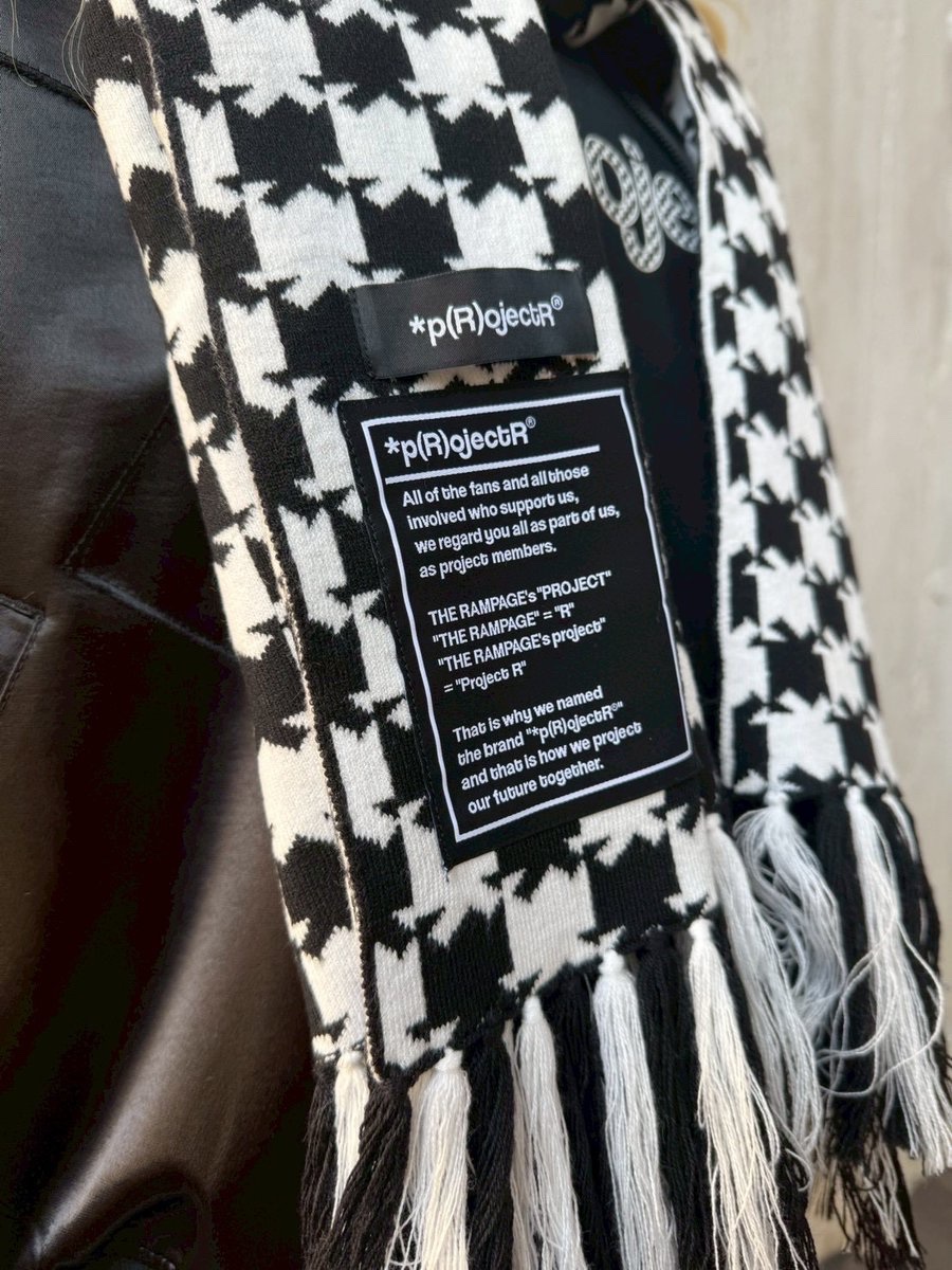 vertical_garage's tweet image. 【*p(R)ojectR®】
2025 FALL/WINTER COLLECTION 
DELIVERY 03

■ITEM LINE-UP
Asterisk Block Check Muffler
PRICE:￥8,800
COLOR：Black
SIZE：Free

【ONLINE】
verticalgarage.jp/item/detail/1_…

#THERAMPAGE
#projectr
@therampagefext