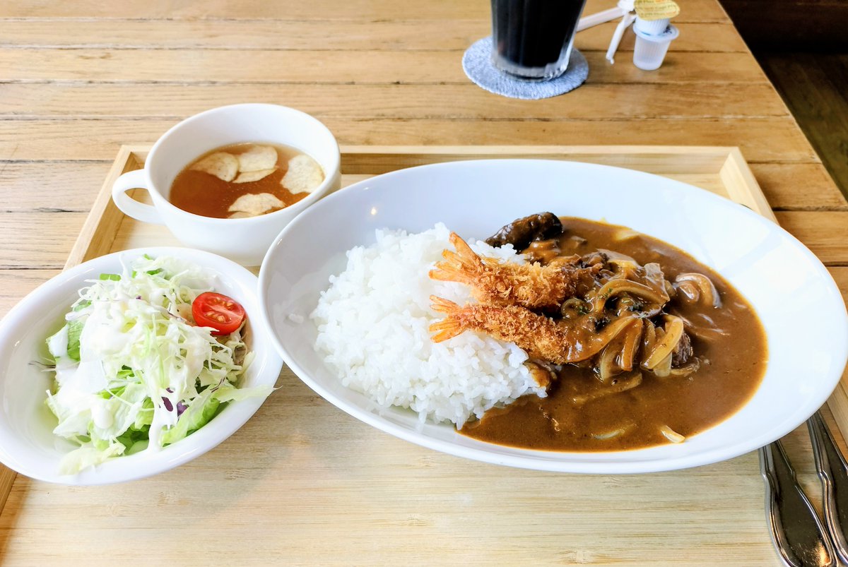 u2kdL8vrfOrOY1h's tweet photo. 踏切そばのお店ですが
踏切音すごい小さくなったの
気のせい？

最近メニューとか
分割画像にしてまっす https://t.co/qmAeQbGHMG