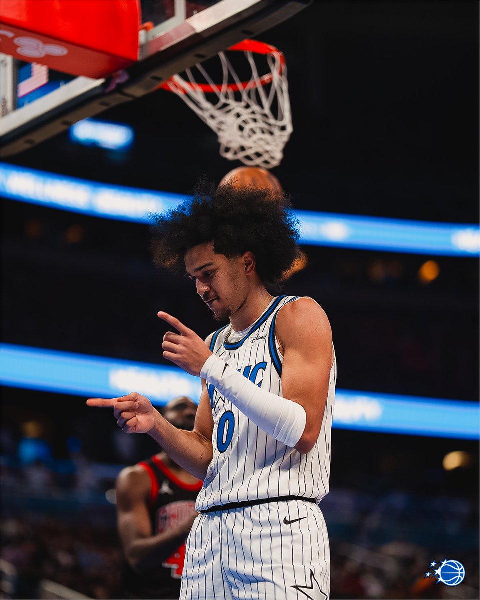 Anthony Black vs. CHI:

22 PTS
9 REB
3 AST
8-15 FG
2 3PM
+25 +/- 