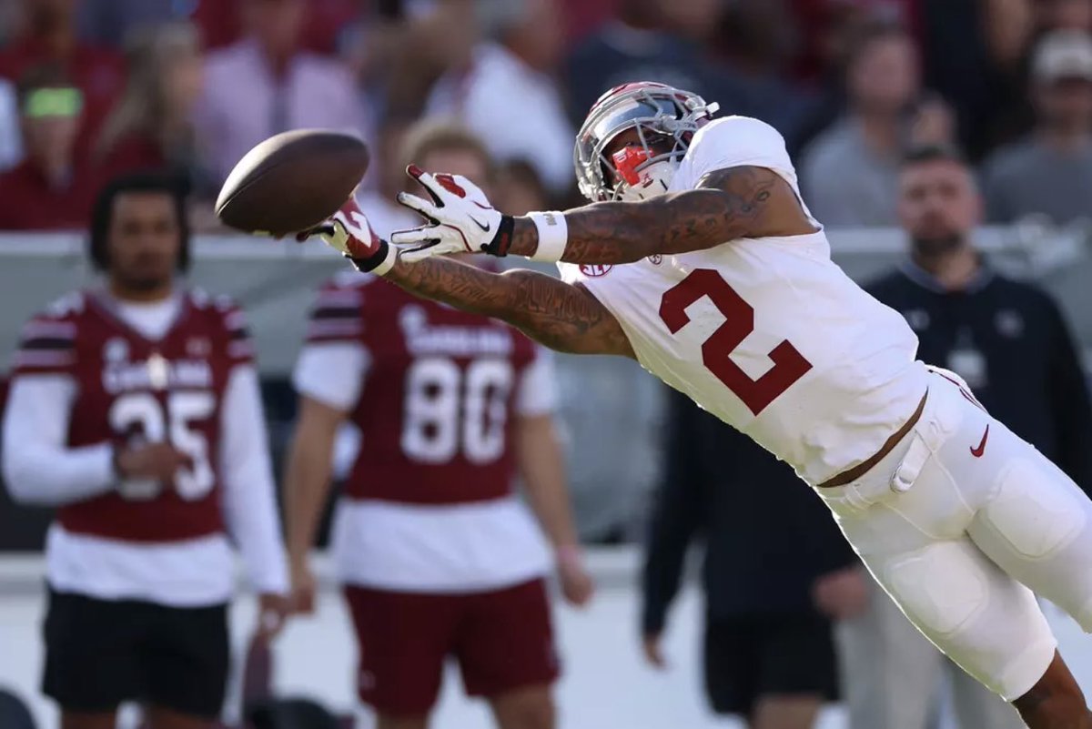 CFBKings's tweet image. I remember the committee chair referencing Miami’s “trajectory” earlier in the year and punishing them in the rankings for how they looked.

Here’s Alabama’s last month of football:

• Struggled with 4-8 South Carolina (trailed in the 4th quarter).

• Scored 20 points on 7-5…