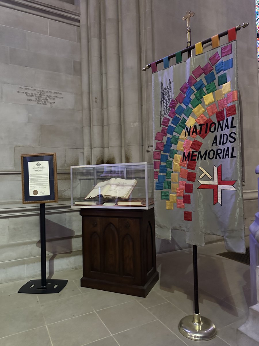 ECAPHD's tweet image. 🪽🪽, I 🎗️ &amp;amp; miss you all.  🙏🏼🕯️@StJohnDivineNYC⁩ ⁦@WorldAIDSDayUS⁩ #worldaidsdayus