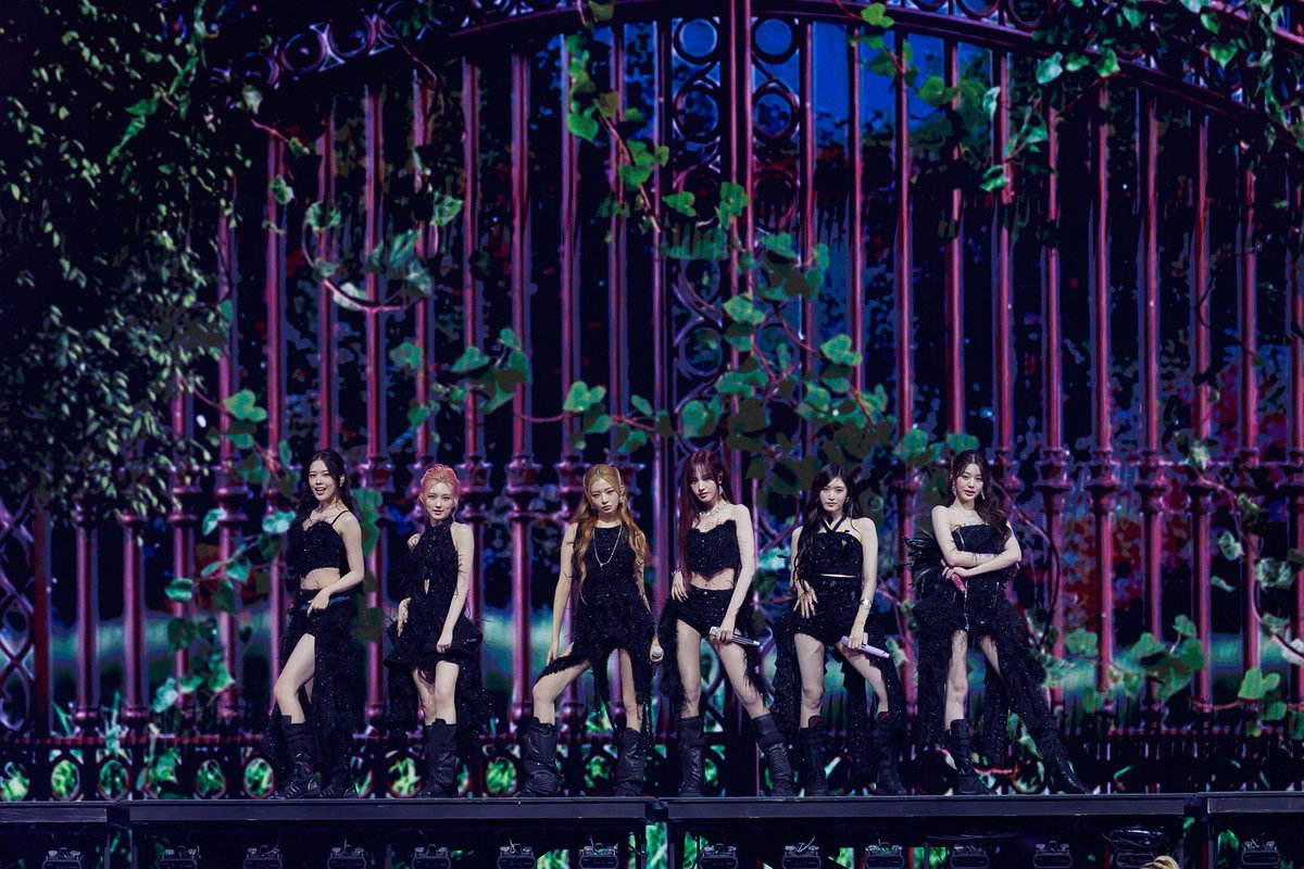 chartsive's tweet image. [INFO] Starship’s market value increased 6× from ₩900B to ₩5.9T driven by ive’s success. 
The focus now is on whether the company can achieve similar results with its upcoming groups, or if ive&apos;s impact was an exception.

🔗m.thebell.co.kr/m/newsview.asp…

#IVE #아이브