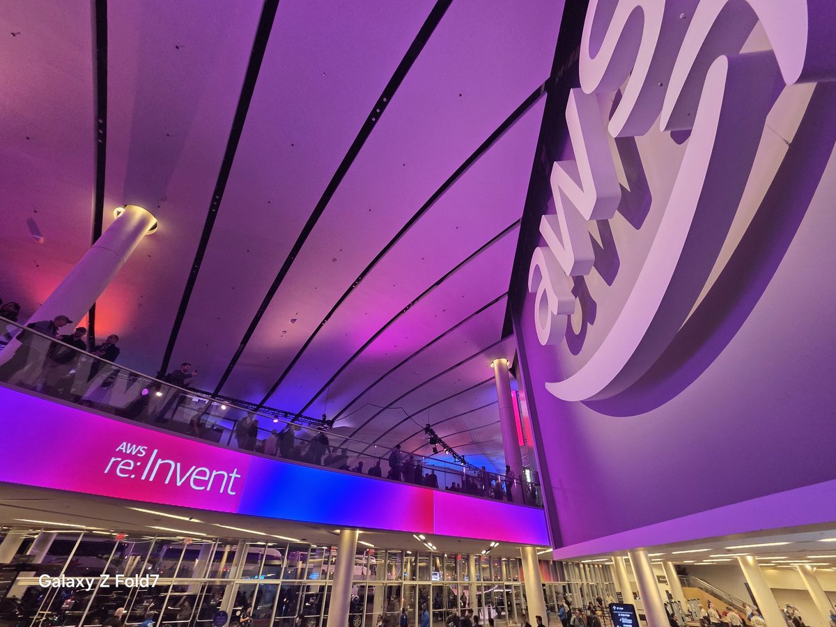 goocarlos's tweet image. 📍 Las Vegas, AWS re:Invent
​I am truly honored to receive the Social Impact Partner of the Year award on behalf of Dify tonight. 🏆
​For an open-source platform, &quot;Social Impact&quot; is the highest form of recognition. It validates our core mission: to democratize LLM application…