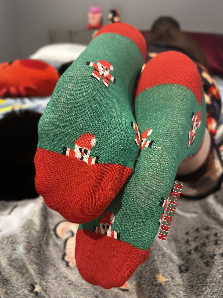 NerdyGirlSocks's tweet photo. Day 1 of #Sockmas! I've done #12DaysofSockmas before, but this year I am going to try and do a full 25!
๐1/2๐
#christmassocks #christmastime #holidayseason #25daysofchristmas #socks #sockstyle #sockgame #sockswag #soles #explore #fypใท https://t.co/TEQhpydzlZ