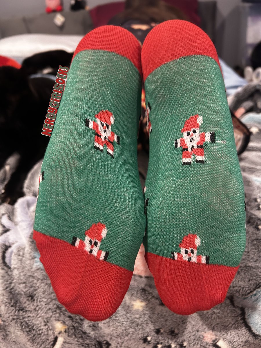 NerdyGirlSocks's tweet photo. Day 1 of #Sockmas! I've done #12DaysofSockmas before, but this year I am going to try and do a full 25!
๐1/2๐
#christmassocks #christmastime #holidayseason #25daysofchristmas #socks #sockstyle #sockgame #sockswag #soles #explore #fypใท https://t.co/TEQhpydzlZ