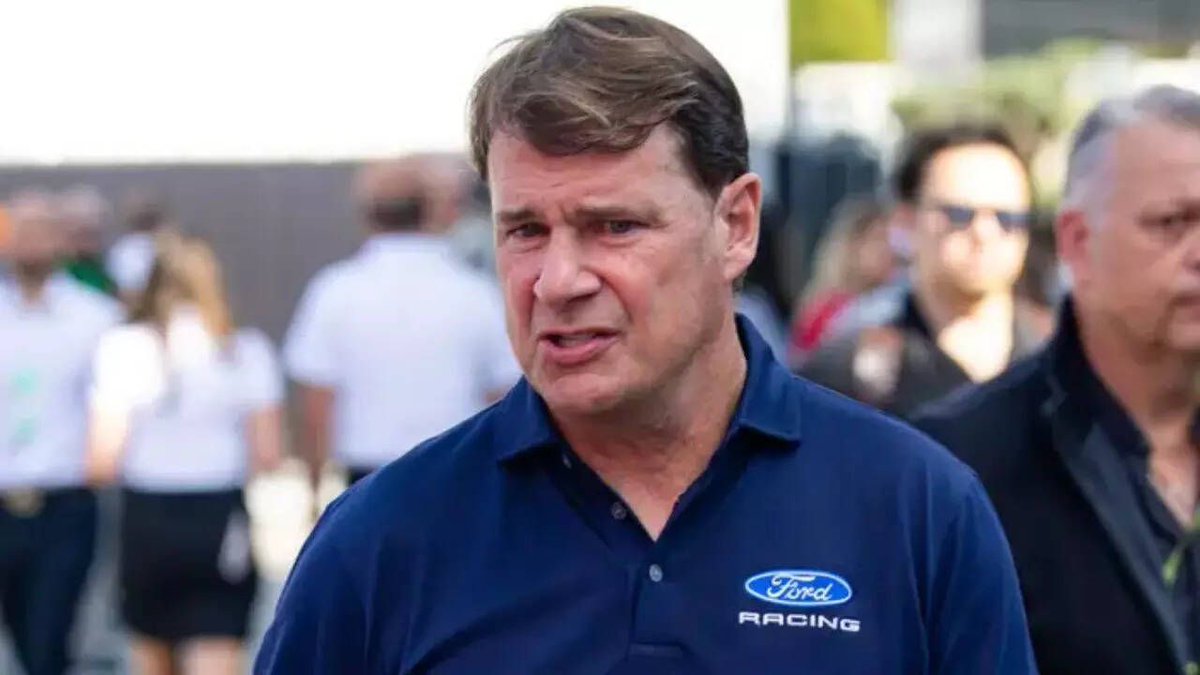 VishalVishwkrm's tweet image. Ford CEO Farley: US has 1M unfilled jobs, dangerously lagging China &amp;amp; impacting national security. Rebuild blue-collar respect, education. #USWorkers #NationalSecurity #JimFarley #BlueCollar