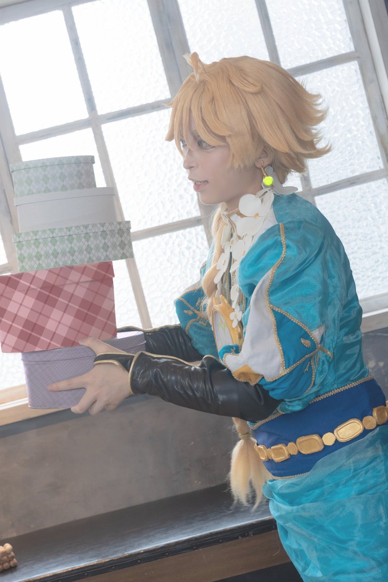 keipegmon_pg's tweet image. Cosplay : 原神   旅人️️️️️️⛅️/#Aether

プレゼント準備🎁⸒⸒

……
photo : yoshiさん(@dj3441 )
#GenshinImpactcosplay 
#乗りなさい私のフロート車1109