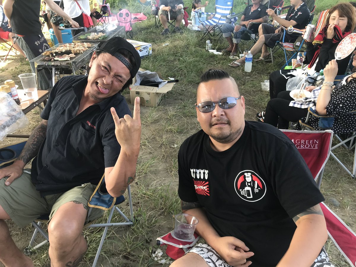 69hidexxx69's tweet photo. 今夜は会いに行くよ☆
R.I.P.

#小島
#アニマルズ
#ヒッチャメン https://t.co/4Sik69XmuI