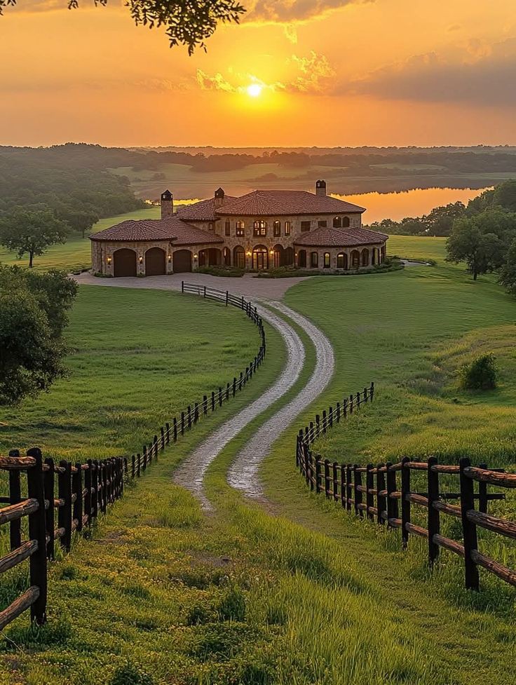 Η σιωπή, ειναι καμωμένη απο λέξεις, που δεν εχουν ειπωθεί ποτέ.
        Μ. Γιουρσενάρ.
Καλημέρα κόσμε και ντουνιά.