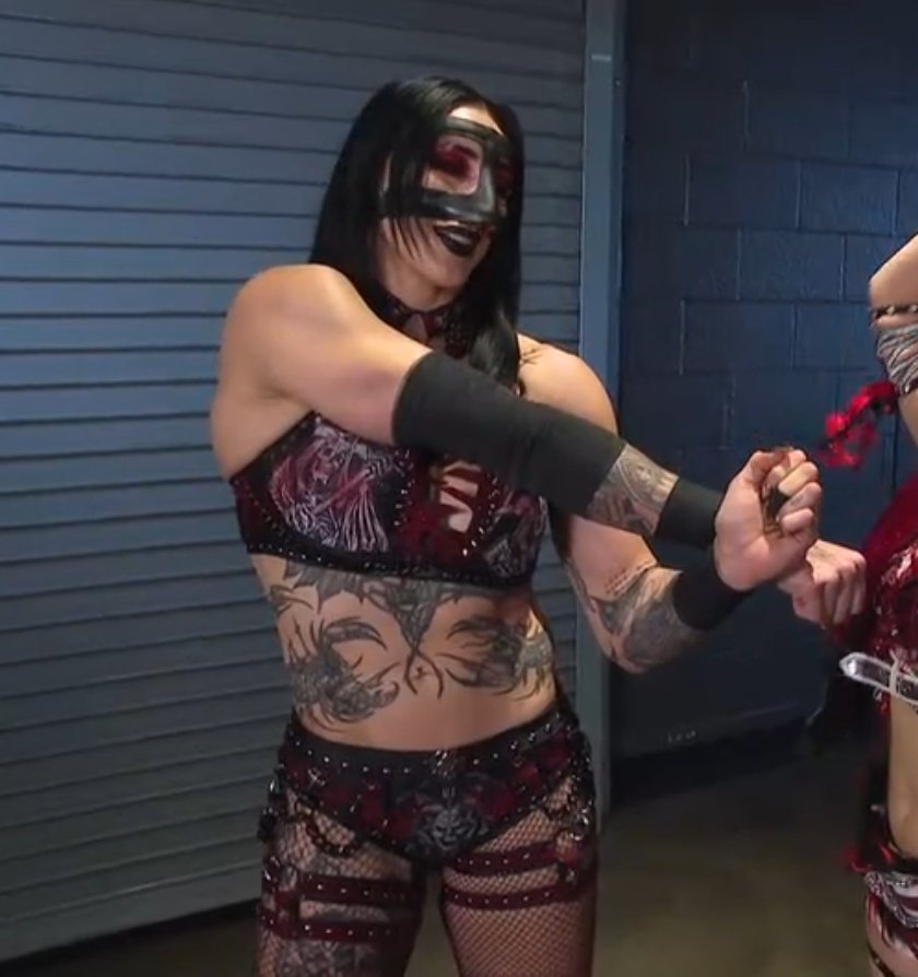 The coolest girl.🙂‍↔️