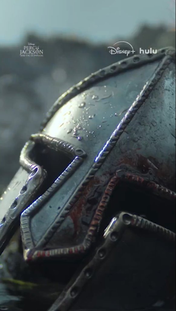 anowloverme's tweet image. the bloody helmet in the rain... this is cinema