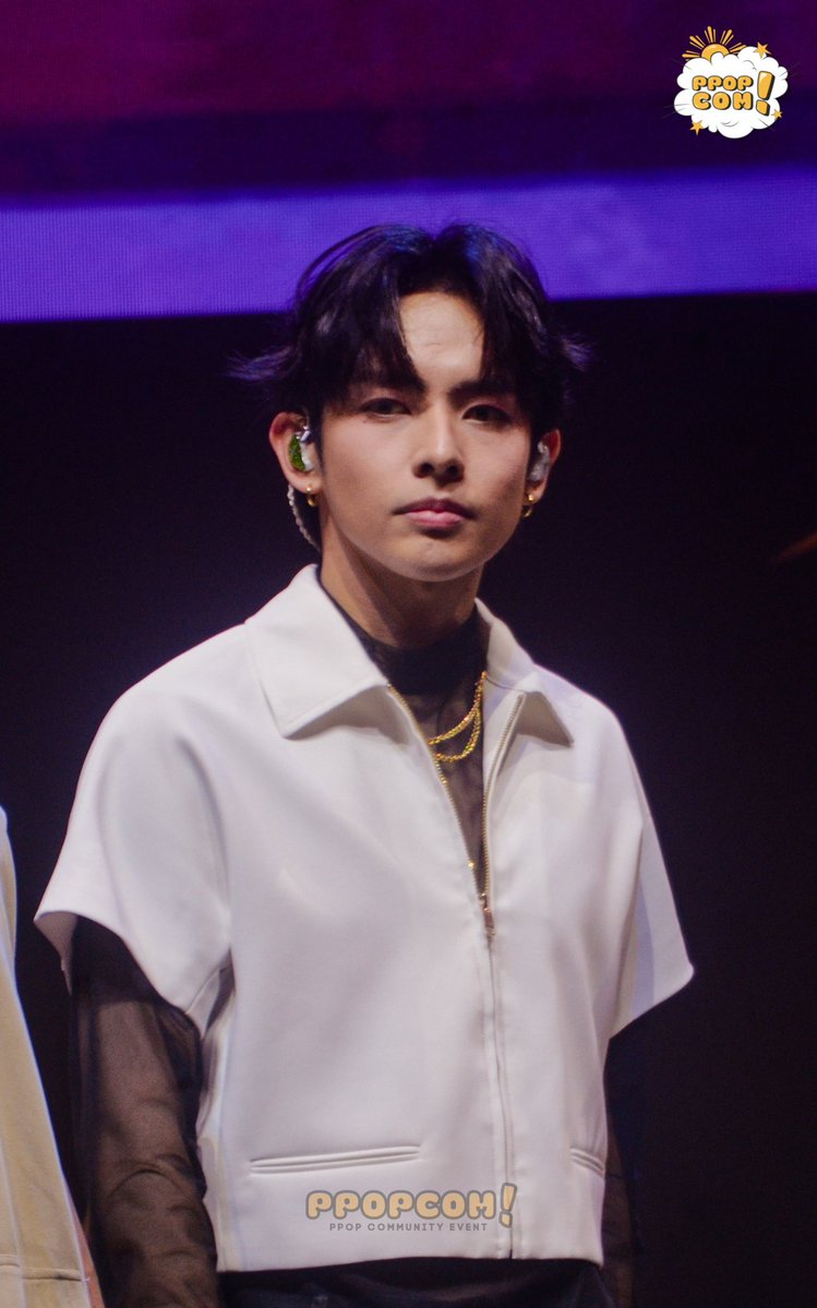 SB19 Solo Photos | JUSTIN
 
Ang seryoso naman ng bunso. 😶
 
KIC2025 HALFTIMESHOW WITH SB19 
<a href="/justintdedios/">justin</a> #SB19_JUSTIN 
<a href="/HoKEsports/">HoK Esports</a> #HOKEsports 
#SB19BTFLive_KIC2025 #KIC2025
