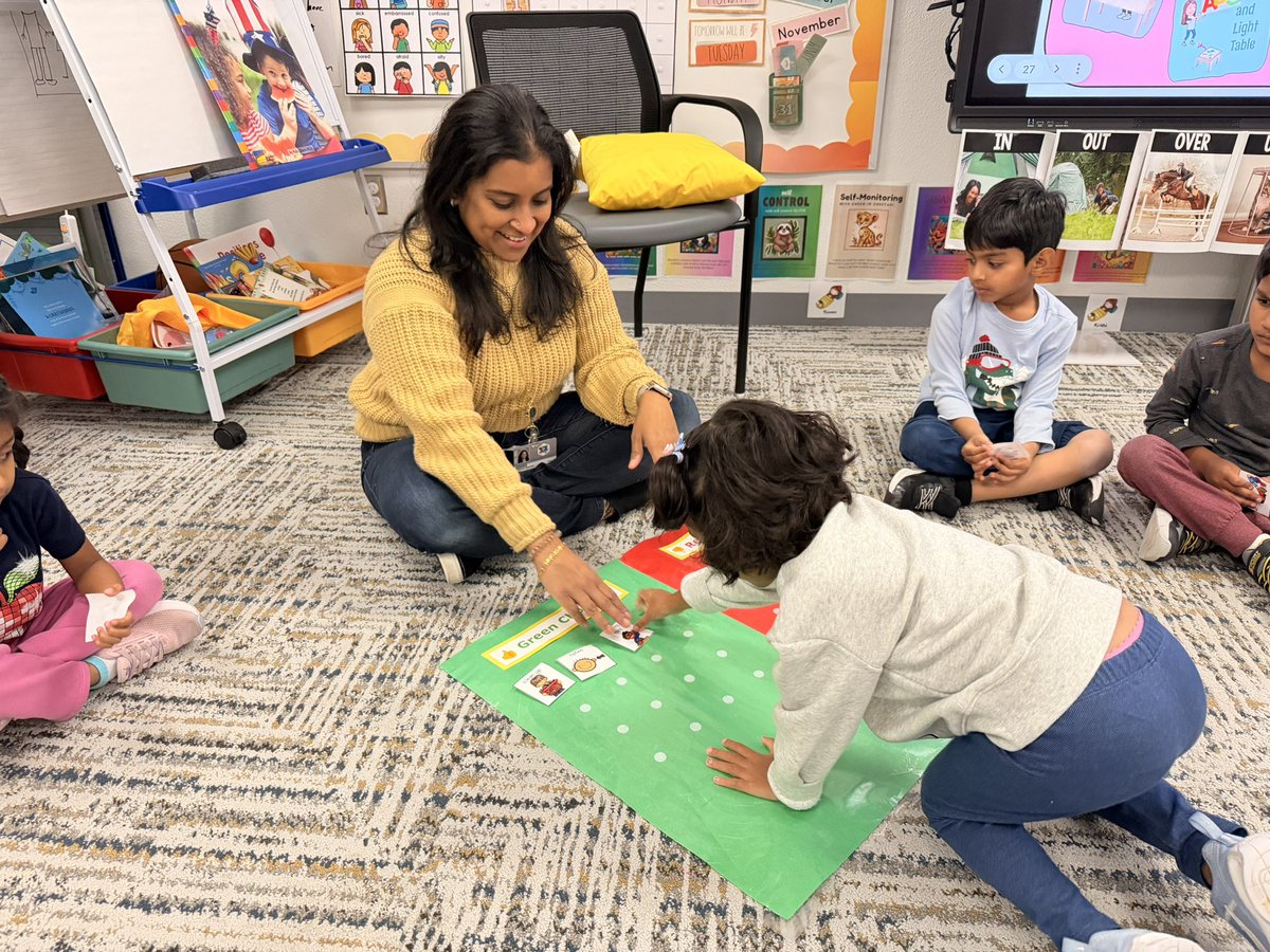 RemyaPreKMagic's tweet photo. Back from our 10-day holiday break! First things first: reset, routines, refresh our red & green choices.
#SEL before academics, always.
Ready for a calm, connected next few weeks before another big Holiday break. #PreK #ConsciousDiscipline #EarlyLearning #calhounconnects https://t.co/BnEmKMYinD