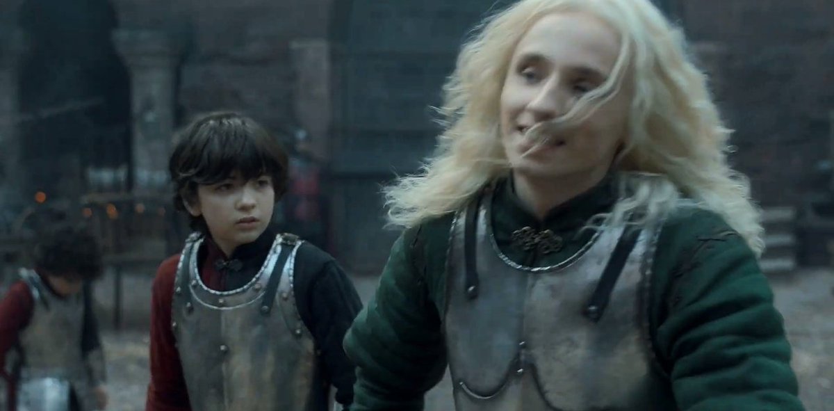 diesirate's tweet image. Canon to me, the way that kid looked at Aegon. That was his historic puppy love situation