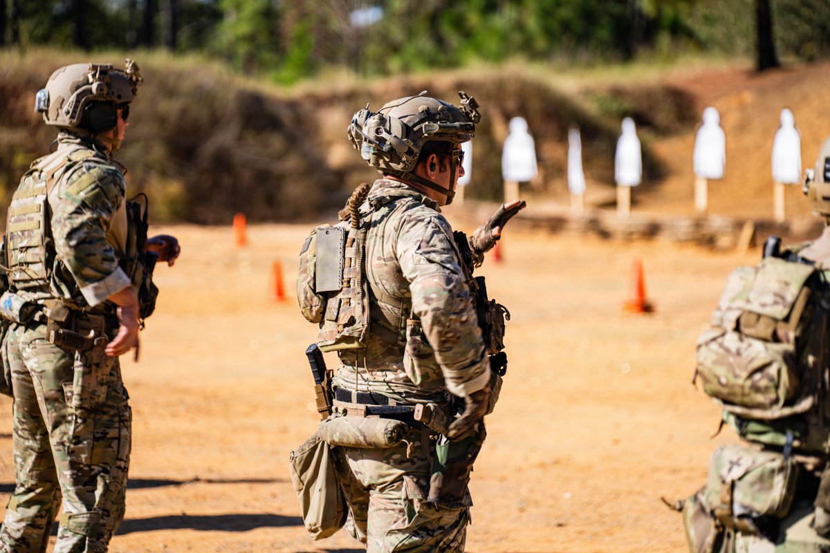 2025年10月9日、ノースカロライナ州フォートブラッグにて、米陸軍第3