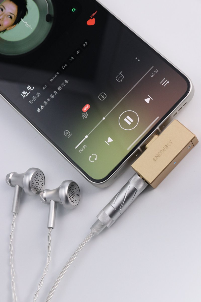 SNOWSKYofficial's tweet photo. SNOWSKY Tiny supports in-line controls and calls: With upgraded compatibility, the TINY works seamlessly for music, calls, and karaoke—even Huawei phones are fully supported.
#fiio #snowsky #Tiny #dongle https://t.co/IRfqRyfOLY