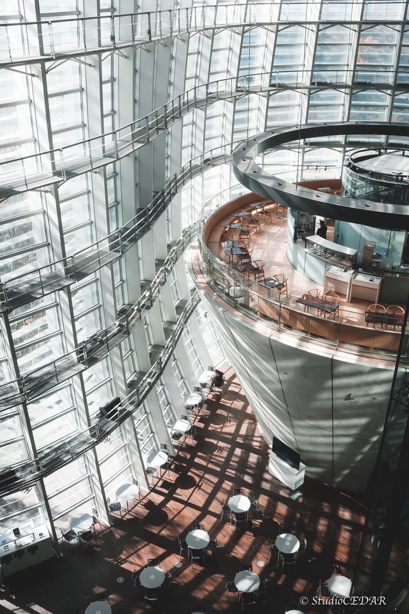 知らない人たちの写真 いるはずの場所に人がいない写真をまとめた「unmanned」 普通に行って