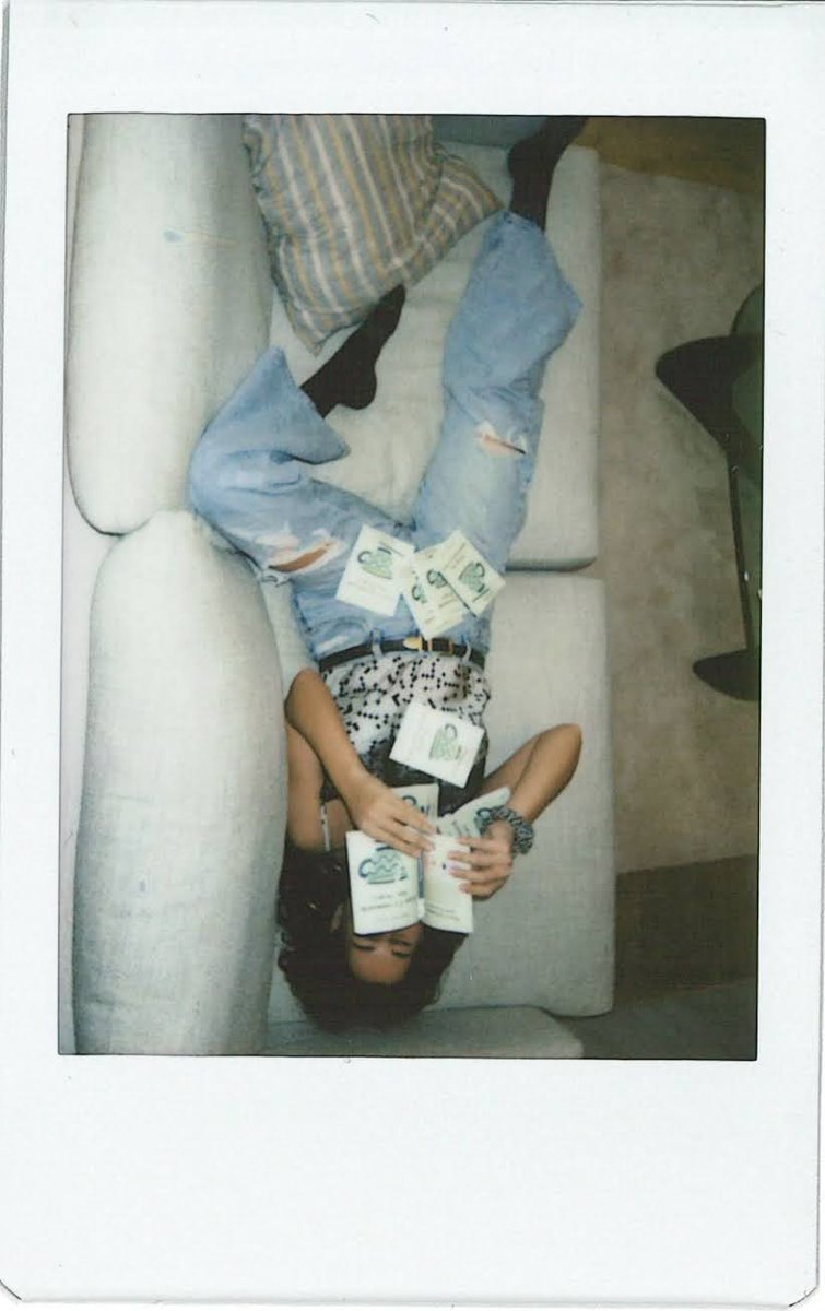 puzzle girlie (5'11") tweet media