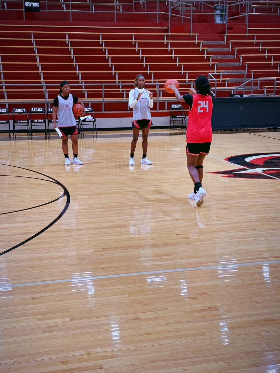 Madison Farmer tweet media