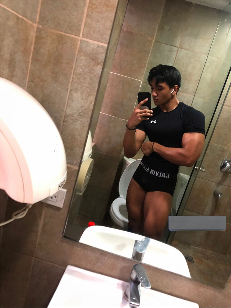 rwhpyyyy tweet media