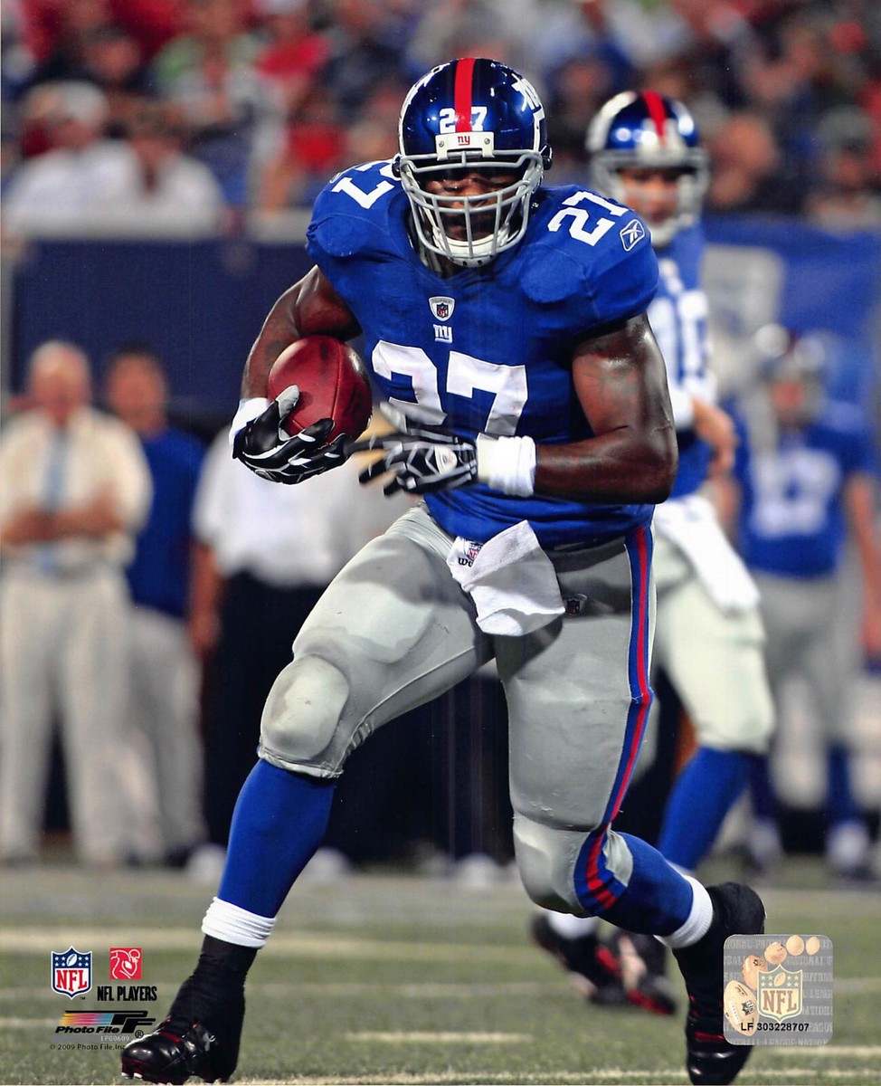 FB_Helmet_Guy's tweet image. I miss big backs. Nothing like a 265 lb RB running over dudes.