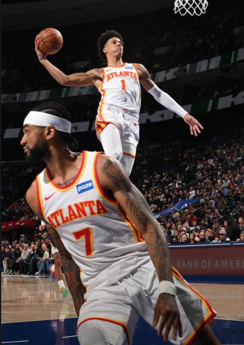 KLChouinard's tweet photo. Forwards in NBA history with

400+ points
200+ rebounds
140+ assists 

through first 20 games played (per Elias Sports Bureau):

Jalen Johnson (2025-26)
Larry Bird (1983-84) https://t.co/pZodnbyYWc